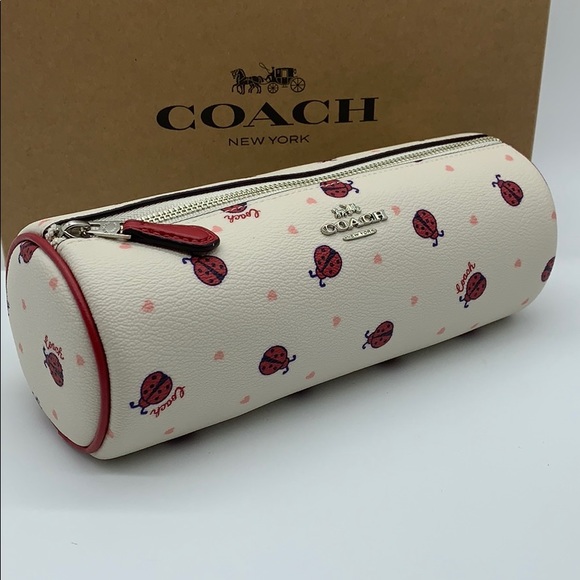 Makeup Brush Holder With Ladybug Print - Picture 3 of 16